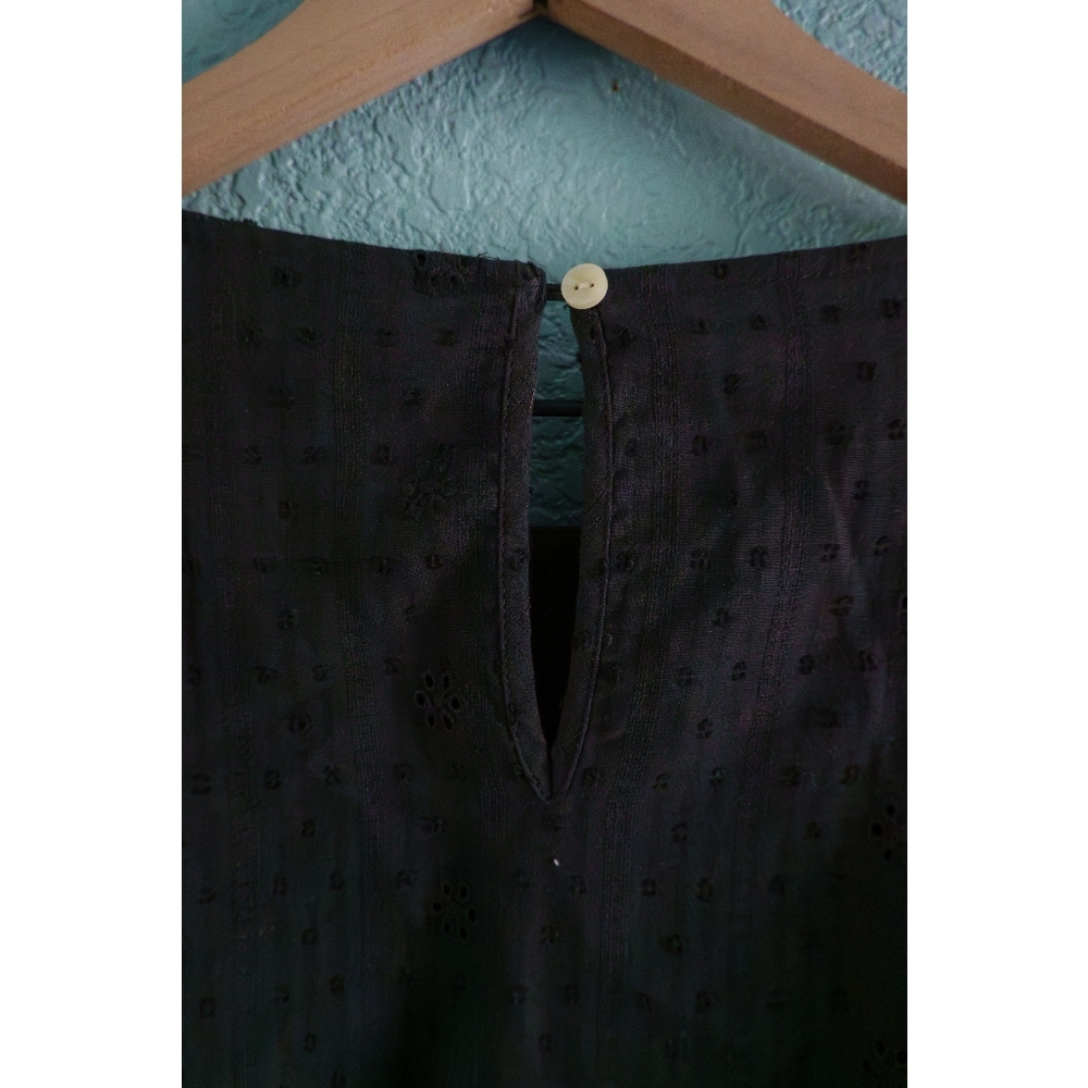 Universal Thread | Ruffle Eyelet Blouse - Picture 5 of 9